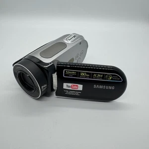 Samsung VP-MX20/XSA Digital Camcorder - Black With New Battery, Charger, TESTED - Picture 1 of 10