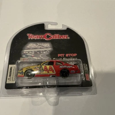 Chevy Team Caliber Pit Stop 2005 Terry Labonte Kellogg’s #44 1/64 nuevo en paquete Foto 1 de 3