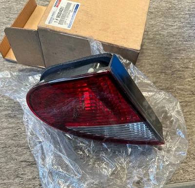 Luz trasera izquierda REF 96304631 para DAEWOO - Imagen 1 de 3