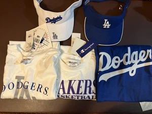 SALE!!!!!!!!!!!  Boys T-shirt Lot of 3 Dodgers and Lakers and 2 Dodgers Visors - Picture 1 of 11