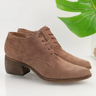 Женские сапоги Vince Camuto модель Lanaia Oxford размер 9 коричневые на шнуровке ботильоны на блочном каблуке - Изображение 1 из 4