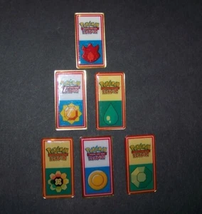 Pines/insignias originales vintage de la Liga Pokémon (conjunto de 6) ¡incluye los 6 pines! C - Imagen 1 de 2