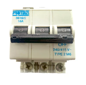 Disyuntor Mcb de polo trifásico Proteus 16 Amp tipo 2 3616/2 M6 240/415V - Imagen 1 de 2