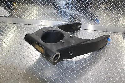 Triumph Daytona 650 600 2005 basculante trasero suspensión trasera brazo oscilante Foto 1 de 4