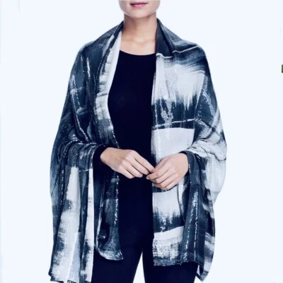 Mantón de fin de semana MaxMara envolvente talla única azul blanco cosa lentejuelas brillo cubierta Foto 1 de 4