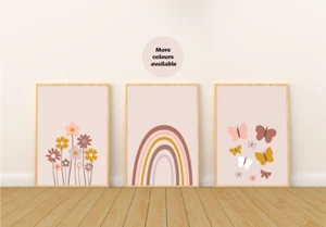 Kinderzimmer Druck 3er Set | Rosa Kinderzimmer Dekor Mädchen | Blume Schmetterling & Regenbogen - Bild 1 von 9