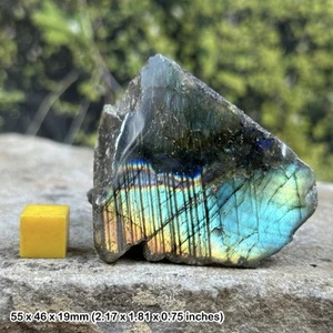 Labradorite polished healing crystal - spiritual crystal mineral stone chariot - Picture 1 of 1