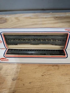 Model Power N Scale Passanger Cars Set of 2 with /Box - Picture 1 of 3