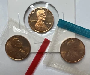 1977 P D S Lincoln’s Brilliant Deep Cameo And Uncirculated. In Mint Cello. #9 - Picture 1 of 7