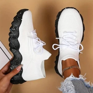 NWOB / UNBRANDED / 10 - EU41 / FABRIC RUNNING SHOE / WHITE / BLACK SOLE 🖤🤍🖤 - Picture 1 of 5