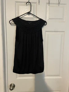 The Limited Black Polyester Neckline Sleeveless Tank Blouse Top SZ M Shirt GUC - Picture 1 of 7