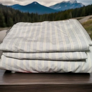 Brooklinen  Luxe Sateen Duvet Cover - Tandem Stripe in sky - Picture 1 of 2