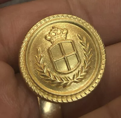 Waterbury Buttons ~ Crest In Wreath - Rope Edge - 7/8” Lot Of Six - Image 1 of 3