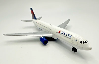Delta Airlines Diecast Airplane 5.5" Diecast Model Plane Realtoy 1:400 Foto 1 de 4