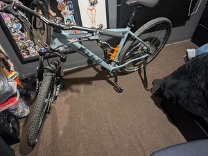 Fuji Nevada 1.7 22" Mountain Bike MTB USED - Picture 1 of 7