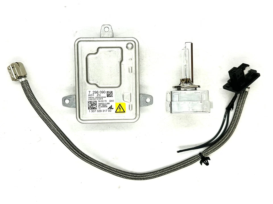 OEM for BMW F30 F31 F34 F10 F11 F01 F02 Xenon HID Ballast & D1S Bulb 63117296090 - Image 1 of 2