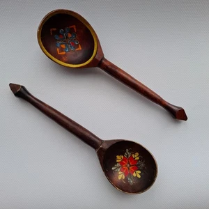 2 very old primitive wooden spoons from the USSR, hand carved, hand painted - Picture 1 of 20