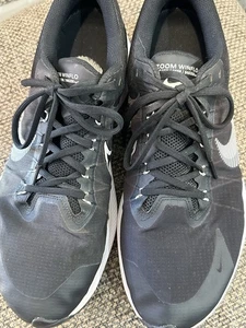 Nike Black And White Zoom Winflo - Mens Size 11 - Picture 1 of 12