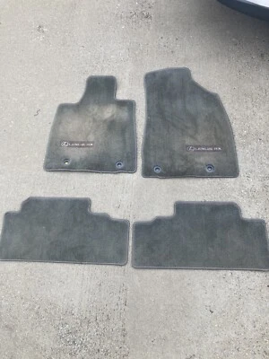 JUEGO ALFOMBRILLAS LEXUS FÁBRICA OEM 2010-2014 RX350 2010-2014 RX350 gris Foto 1 de 4