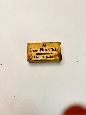Caja de publicidad vintage de 3/4 pulgadas con clavos enchapados en latón de colección de anuncios antiguos Foto 1 de 4