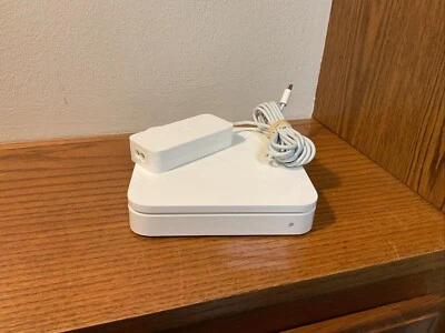 Apple A1143 White Airport Extreme Wireless Router Base Station. - Image 1 of 4