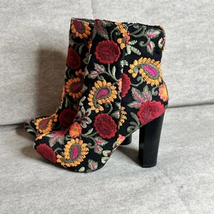 Wild Diva Boot Floral Y2K Embroidered Lounge Ankle Bootie Size 8 - Picture 1 of 8