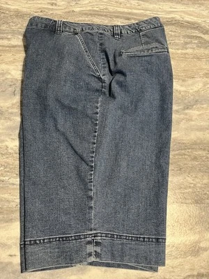 Pantalones Cortos Kim Roger’s Jeans, Damas Talla 18, Cremallera, Trabillas para Cinturón, Bolsillos Foto 1 de 4
