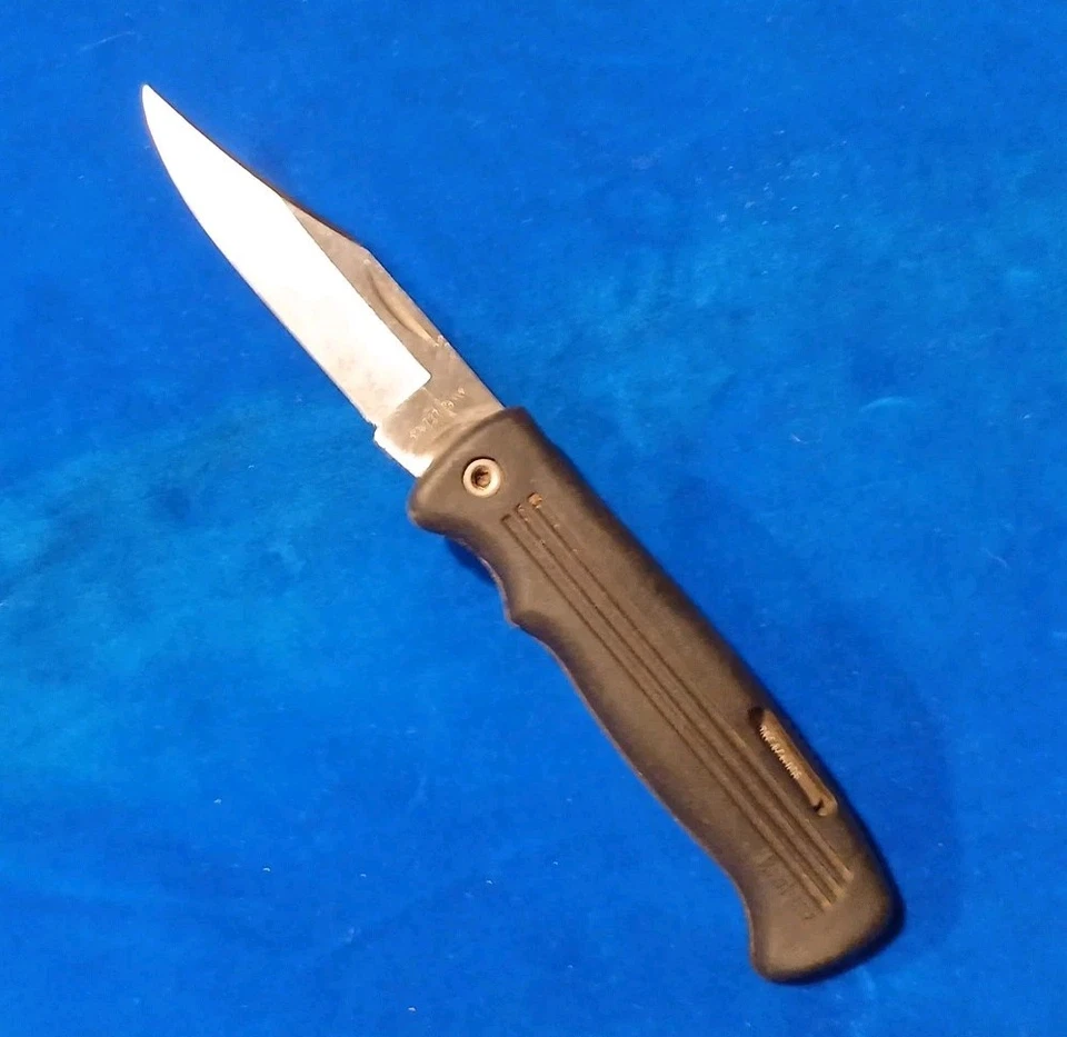 Cuchillo Kershaw KAI 1044 Lil Hoss con mango de goma negro Japón Foto 1 de 4