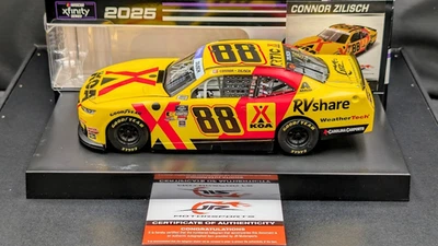 Autocaravana Connor Zilisch #88 KOA 2025 compartir autografiada 1/24 Foto 1 de 4