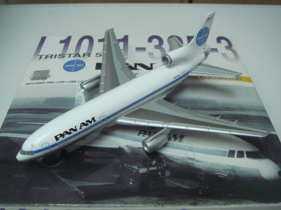 Dragon Wings 400 Pan Am L-1011 Tristar "1980s color - Clipper White Falcon 1:400 - Image 1 of 1