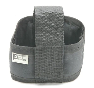 PPP Extra Rückenhalter mit Gürtelclip für Hasselblad, Pentax & Mamiya 645 Rückseiten. - Bild 1 von 2