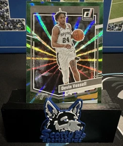 2023-24 Panini Donruss Green Laser - #47 Devin Vassell - San Antonio Spurs - Picture 1 of 3