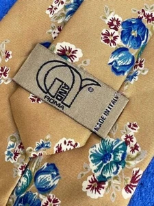 Authentic G AND Y ROMA Bouquet Flowers Design On Yellow 100% Silk Necktie Tie - Picture 1 of 12