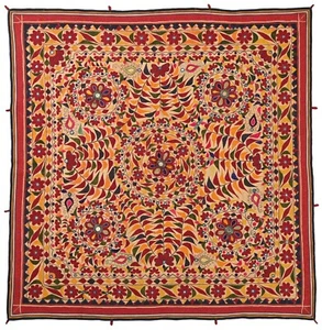 Arazzo Vintage Ricamato a Mano Gujrati Tessuti Da Parete Arte Da Parete 5,6 X 5,6 Piedi - Foto 1 di 7