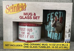 Taza de cerámica Seinfeld FESTIVUS 14 oz y vaso de vidrio de 16 oz conjunto de Navidad, NUEVO - Imagen 1 de 9