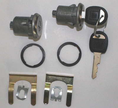 NOVO Par GM Chevrolet OEM Fechadura de Porta Cilindro Chaveado Com 2 Chaves Logotipo GM 608307 Fabricante de Equipamento Original - Imagem 1 de 3