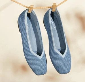 Vivaia Margot 2.0 flache Schuhe Größe 9 (40) jeansblau eckige Zehenpartie V-Ausschnitt Strickschuhe neu ohne Karton - Bild 1 von 10