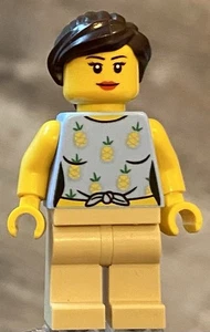 LEGO City Town Female Minifig Mother Mom Teacher Friend Coach - Picture 1 of 1
