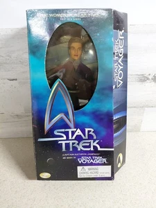 Playmates Modellino Kathryn Janeway Women of Star Trek Voyager 12" - Foto 1 di 8