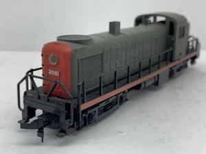 AHM HO Southern Pacific Alco RS-2 Diesel Locomotive Unlettered Runs 1 - Picture 1 of 12