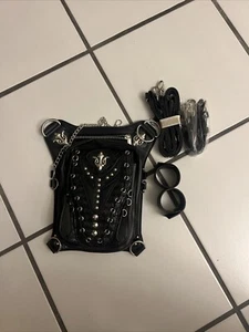 BLACK LEATHER HIP BAG.. NEW - Picture 1 of 4