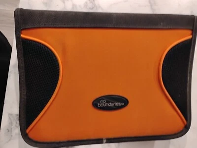 Carpeta de almacenamiento de DVD negra/naranja No Boundaries WM-5804OR Foto 1 de 4