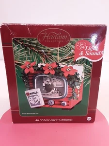Carlton I Love Lucy Christmas TV Werbung Ornament 2002 OVP - Bild 1 von 10