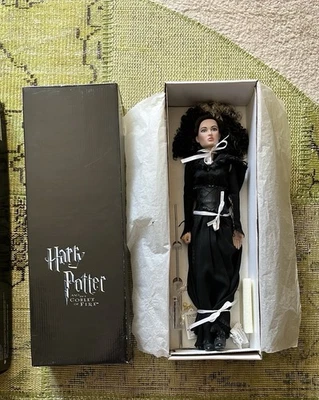 Muñeca coleccionable Tonner Harry Potter Bellatrix Lestrange. Completamente sin abrir. Foto 1 de 4