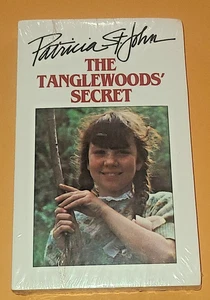 The Tanglewoods Secret Paperback By Patricia St John Homeschool FACTORY SEALED - Bild 1 von 4