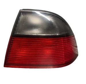 1999-2001 Saab 9-5 Sedan Tail Light Right Passenger Side 23140204 - Picture 1 of 8