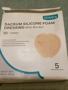 Dimora Sacrum Medicazione in Schiuma Silicone con Bordo 7"x7" Confezione da 5 SCAD 1/2028 - Foto 1 di 3