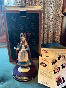 DUNCAN ROYALE - St. Lucia History of Santa Claus Figurine - Signed - Picture 1 of 5