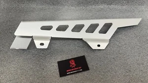 Protector de cadena Yamaha TDR250 TDR 250 protector de cadena marco de cuerpo PLATEADO - Imagen 1 de 3