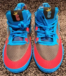 Nike Kyrie 8 GB Größe 7Y schwarz blau Tour mit gelb - helles Spieldesign - Bild 1 von 20